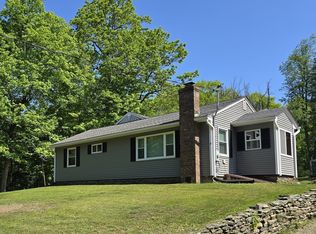 2 N Blandford Rd, Blandford, MA 01008