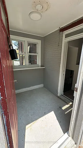 54 23rd St Photo 1