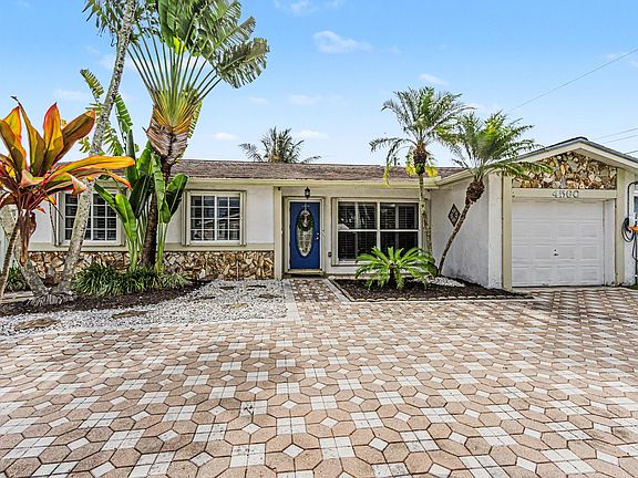 4th image of 4560 NW 113th Terrace