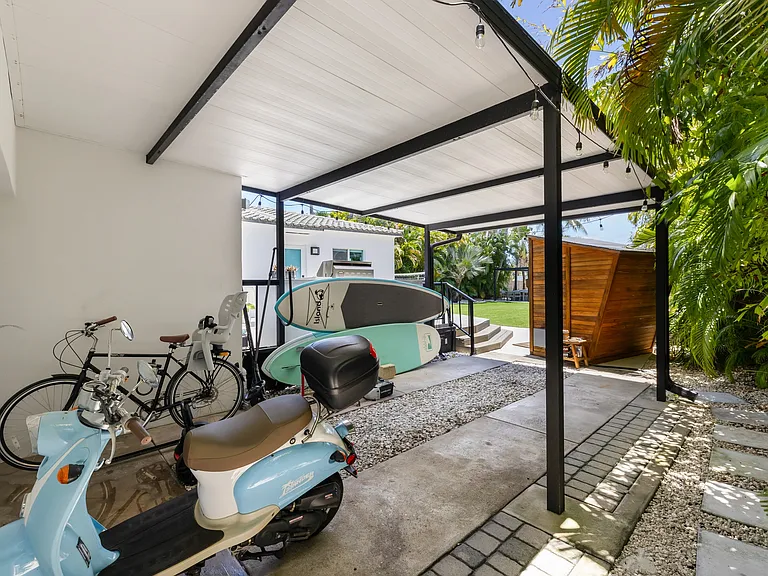 930 Stillwater Dr — Photo 35