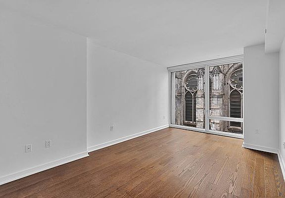 3rd image of 400 W 113th St APT 1619