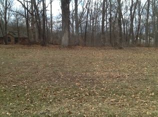 10265 Bluffview Ave, Effingham, IL 62401