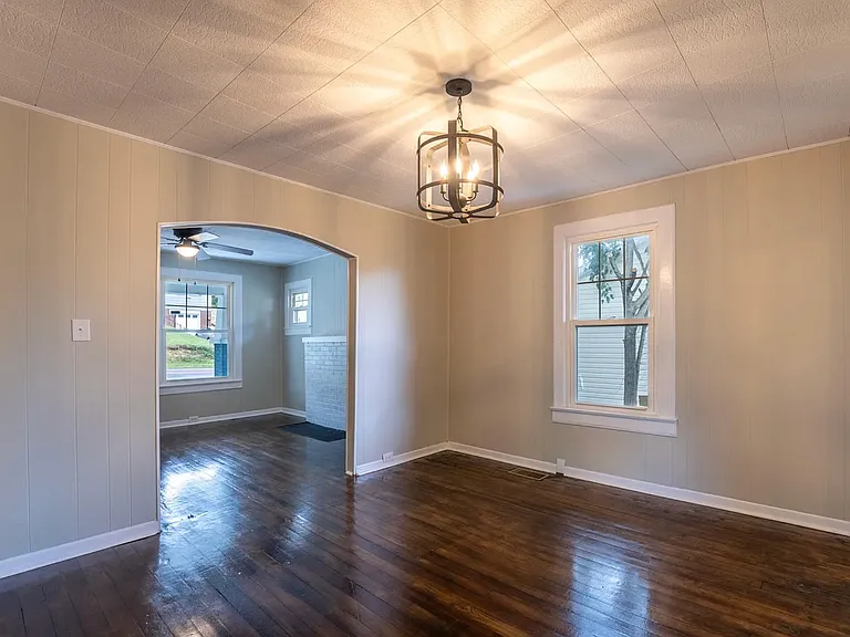 330 Chickamauga Ave — Photo 8