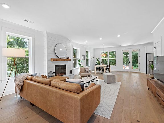 Living from entry way