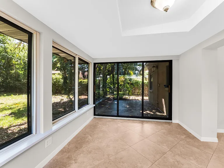 2250 Bougainvillea St — Photo 6