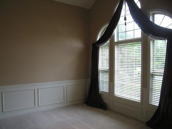 4th image of 2252 Dogwood Trace Blvd