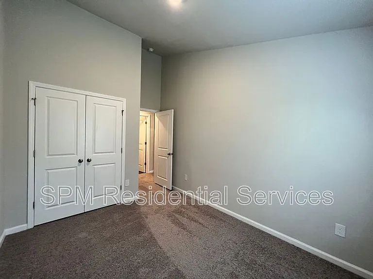 3618 Roseblossom Dr — Photo 16