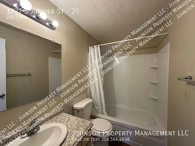 1727 S Juniper St #25 — Photo 10