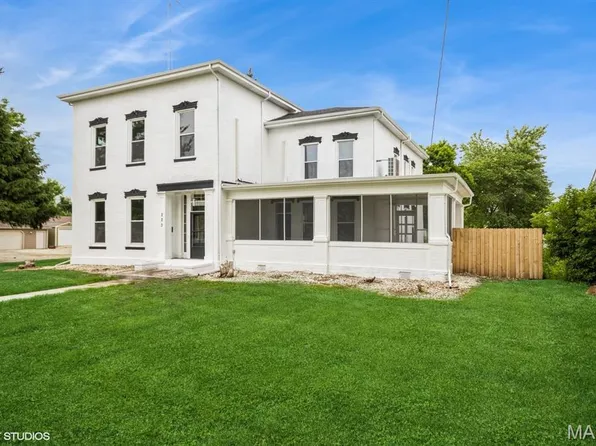 223 E Jefferson St, Winchester, IL 62694