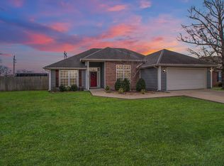 100 Acorn Ln, Branson, MO 65616