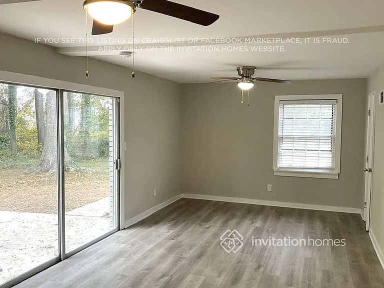 2360 Sandgate Rd — Photo 3