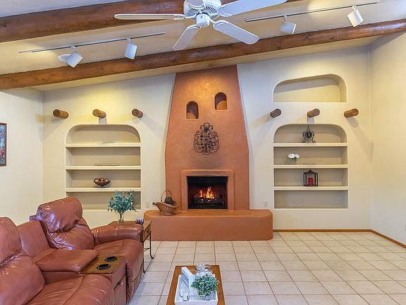 5th image of 3980 N Hillwood Pl
