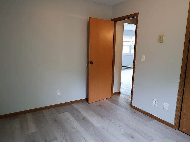 450 Greensburg St — Photo 16