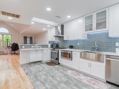 52 Grieco Dr, Jersey City, NJ, 07305