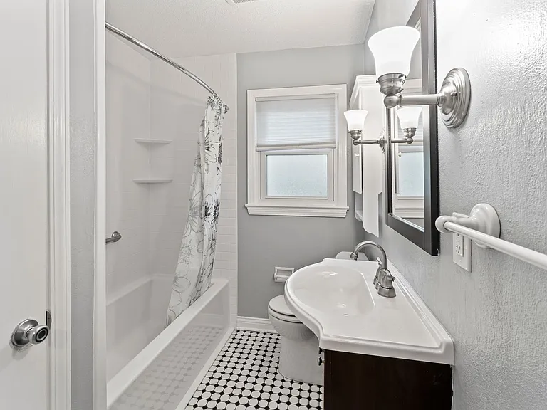 4227 Hillbrook Dr — Photo 11