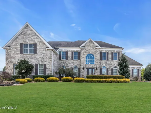 12 Courtney Court, Freehold, NJ 07728
