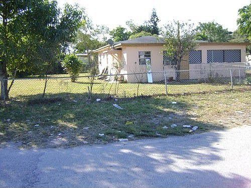 1st image of 2740 NW 21st Ave