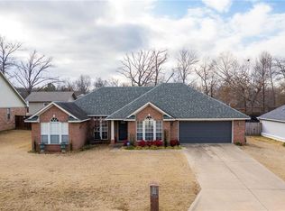 695 Forrest Park Way, Greenwood, AR 72936