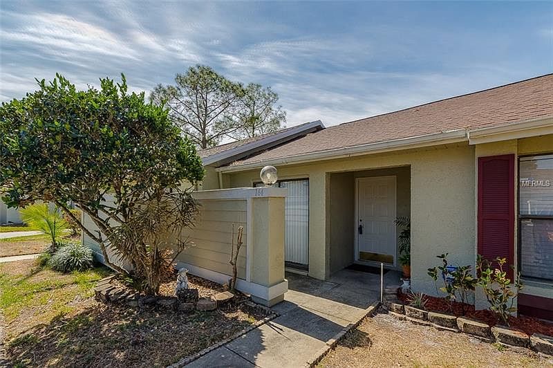 1st image of 144 Pine Island Cir
