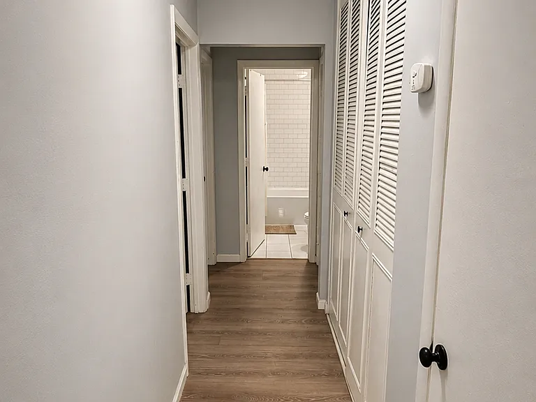 8 Shrewsbury Green Dr #1-A — Photo 9