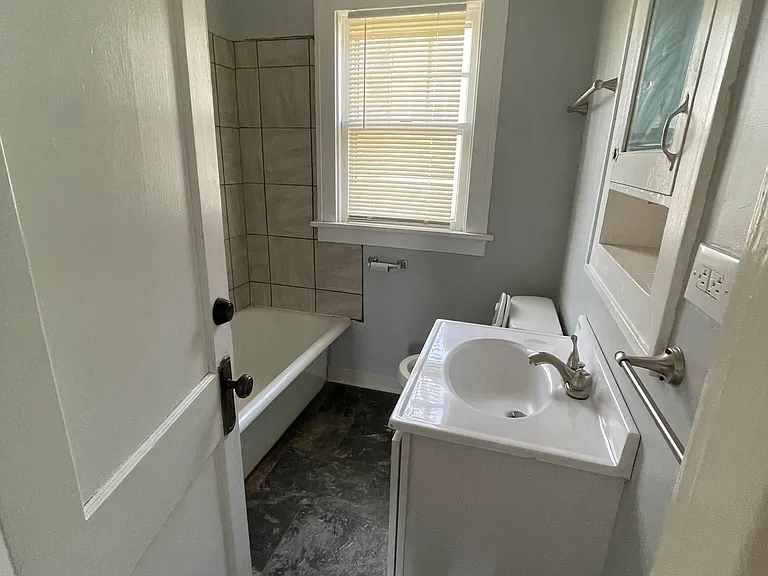 217 Dotson Dr — Photo 8