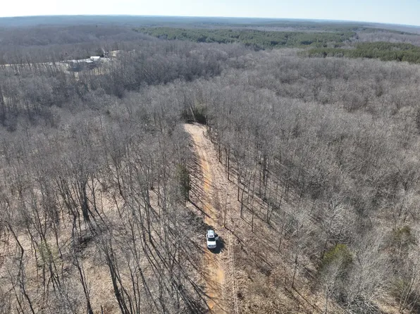 117 Wyatt Ln, Linden, TN 37096