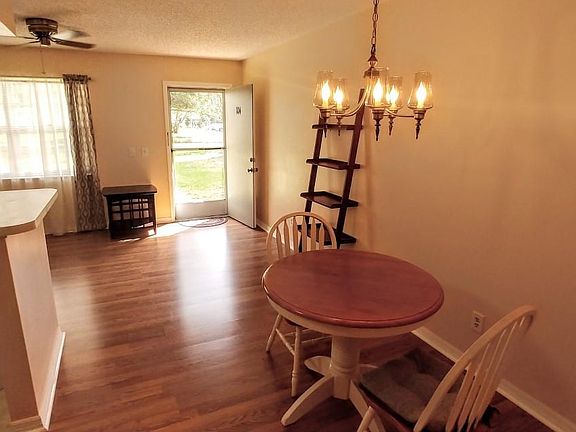 4th image of 9 Lake Vista Trl APT 104