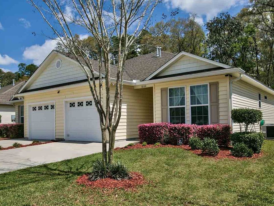 2nd image of 1025 Chase Creek Cir