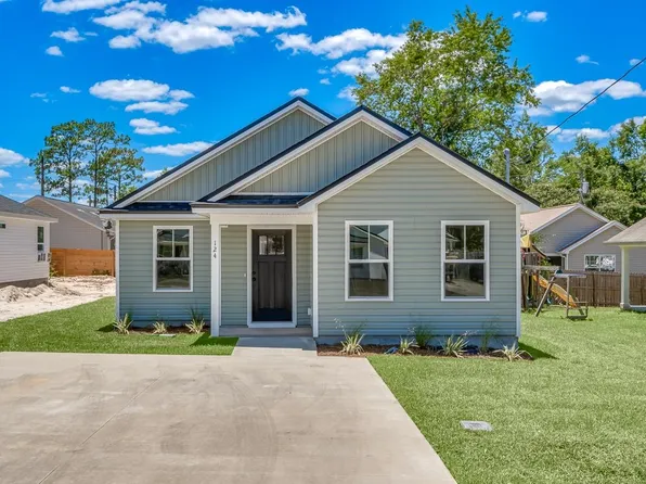 48 Dustin Ln, Crawfordville, FL 32327