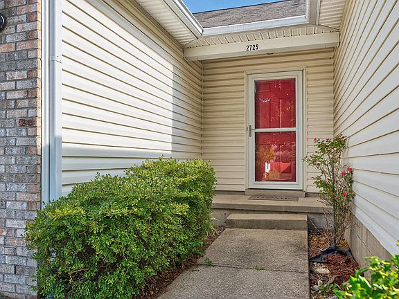 4th image of 2725 Trailwood Ln