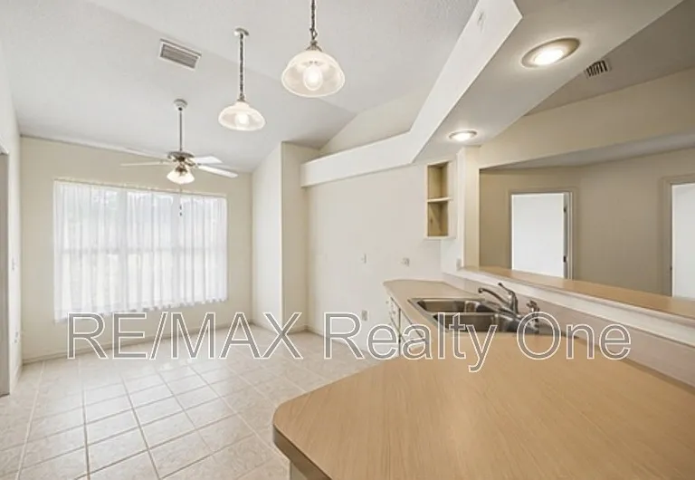 4210 N Mae West Way — Photo 4