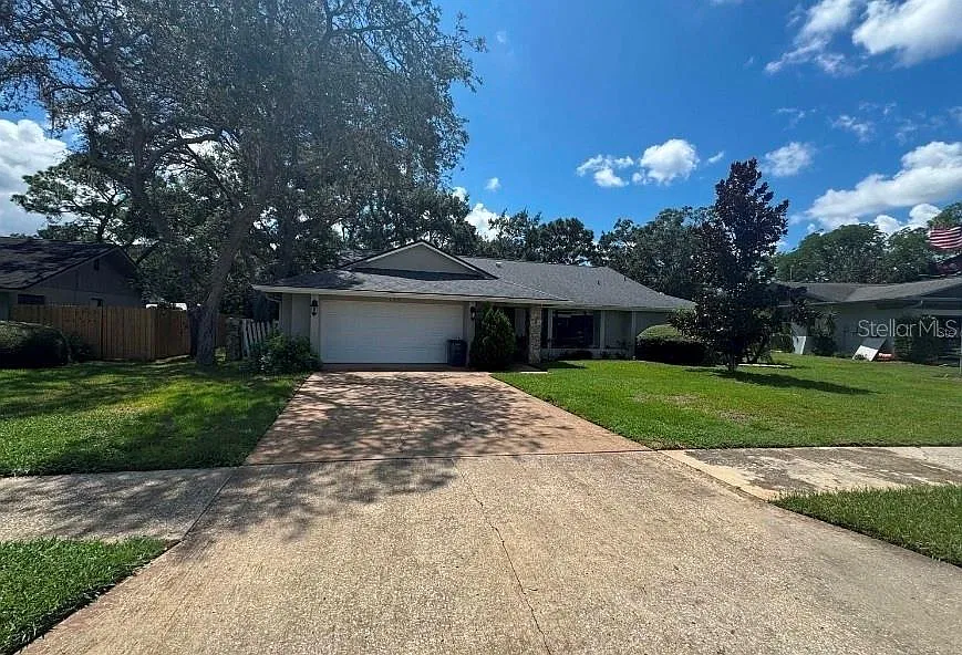 3 bed, 2.0 bath, 2054 sqft, $3,500 — Photo 2