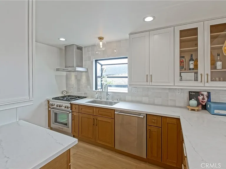 320 Marine Ave — Photo 21