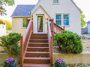 106 S Wayland Ave, Sioux Falls, SD 57103