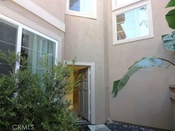 72 Cartier Aisle, Irvine, CA 92620