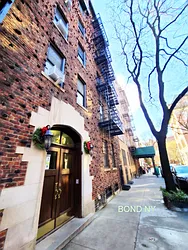 Rented by Bond New York