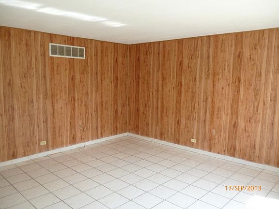 3rd image of 1021 S Elmwood Ave #A