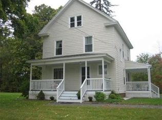 28 Pulpit Hill Rd, Amherst, MA 01002