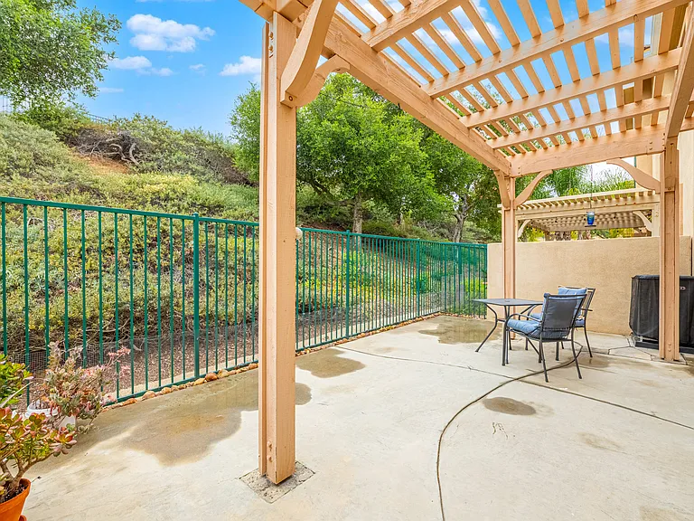 580 Fenwick Way #C — Photo 35