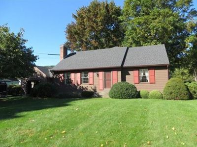 10 Carol Ln, Greenfield, MA, 01301