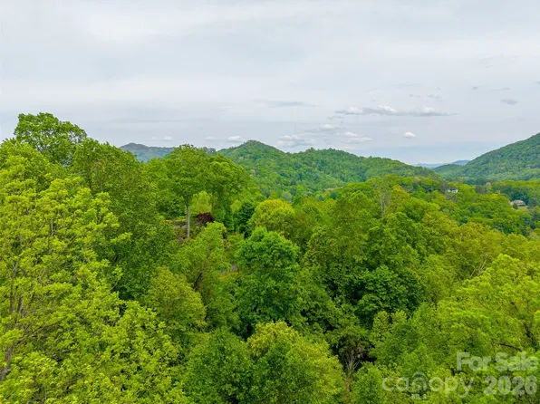 104 Campbell Mountain Dr, Waynesville, NC 28785