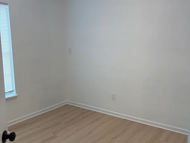 520 Michigan St — Photo 20