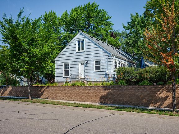 4th image of 5657 Humboldt Ave S
