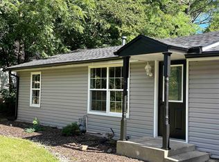 147 Winona Dr, Machesney Park, IL 61115