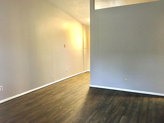 4th image of 919 Drake Dr