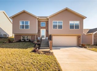 8716 Black Oak Dr, Charlestown, IN 47111