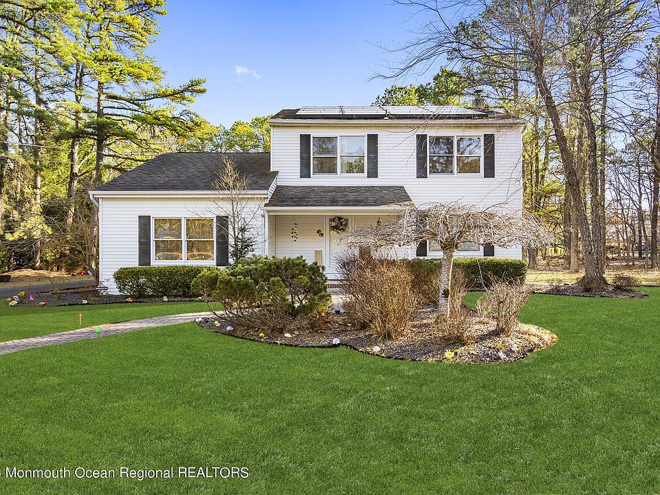 1st image of 643 Reed Rd