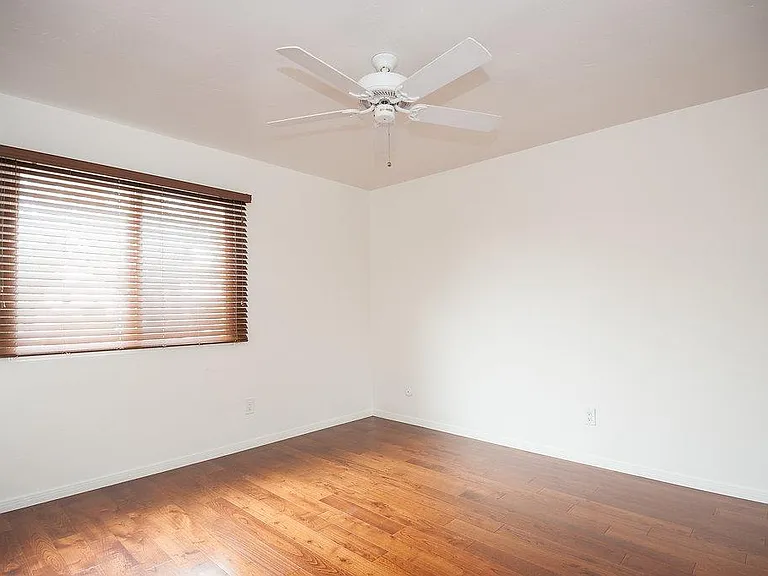 1066 Turquoise St #8 — Photo 10