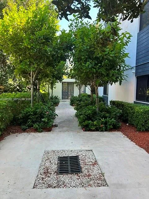 City Of Miami South — Photo 3