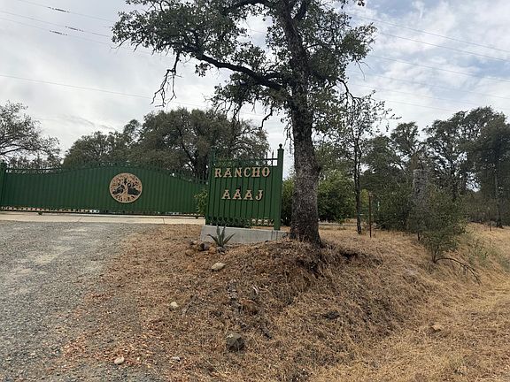2nd image of 49 Drescher Tract Rd
